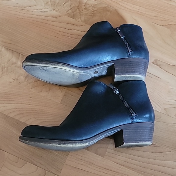 Lucky 🍀 brand Black Leather Burklee Ankle Boots size 9M/40 - Picture 2 of 7